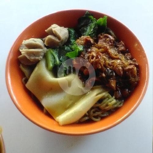 Mie Ayam Hijau Standar Mangkuk Bisa Dimakan menu Mie Ayam Kobar Jaya SD Ungaran, Gondokusuman