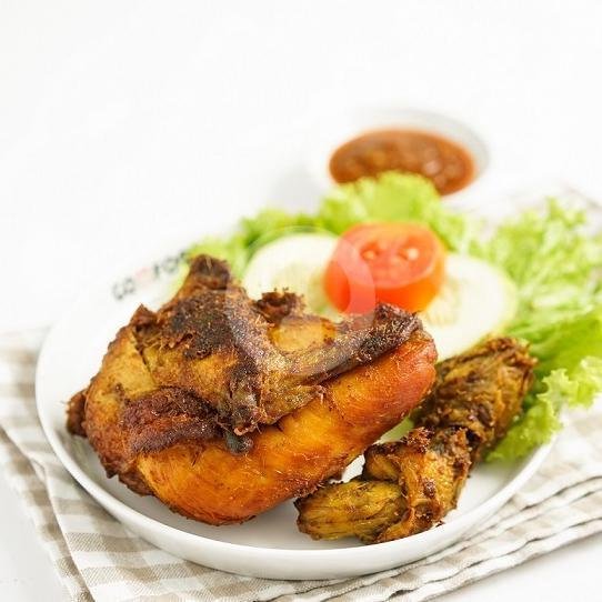 Ayam Crispy menu Ikan Goreng Cianjur, Slamet Riyadi