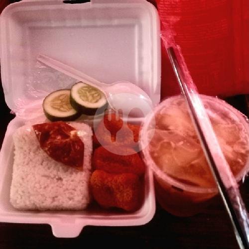 Indomie Ayam Geprek menu DeLuna Ayam Geprek Prawirodirjan, Barat Masjid Fathul Ihsan