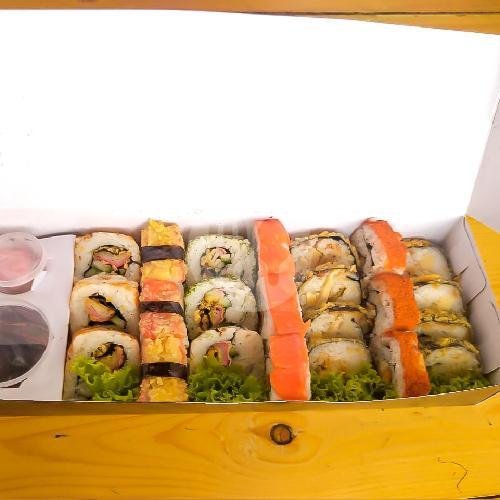 Sushi Sambal Geprek menu Hangiri, Tlogosari