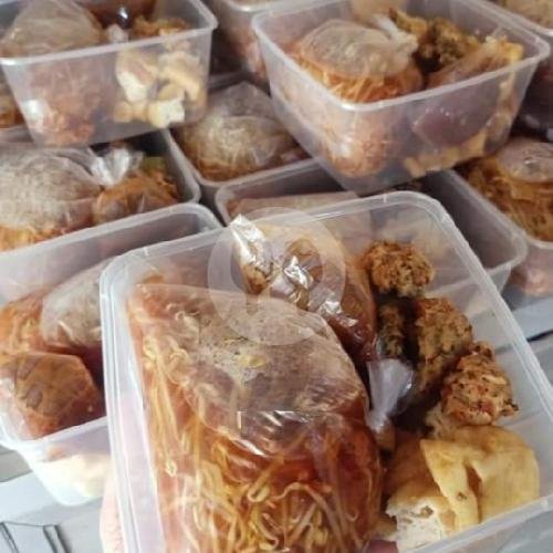 Gado Gado menu Warung Lontong Balap Pak Rebi, Gunung Anyar