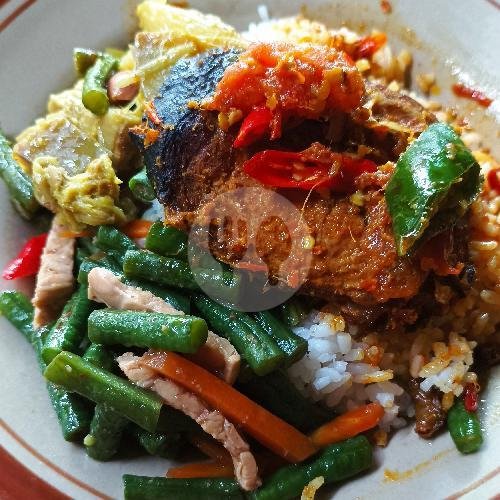 Gulai Ikan menu Warteg Arman, Pleburan Barat