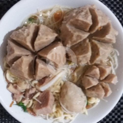 Porsi Bakso Telor Istimewa menu Bakso Bengawan Pak Sipit, Cempaka Putih