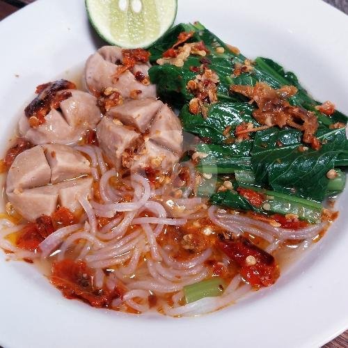 Bakso Kuah Pedas + Es Lemon Tea menu Kwetiau Goreng Dan Nasi Goreng Seafood Makjoss, Batikan