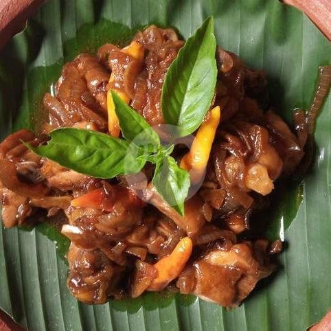 Gongso Sapi menu Ayam Bakar Maqbul Tandang, Tembalang