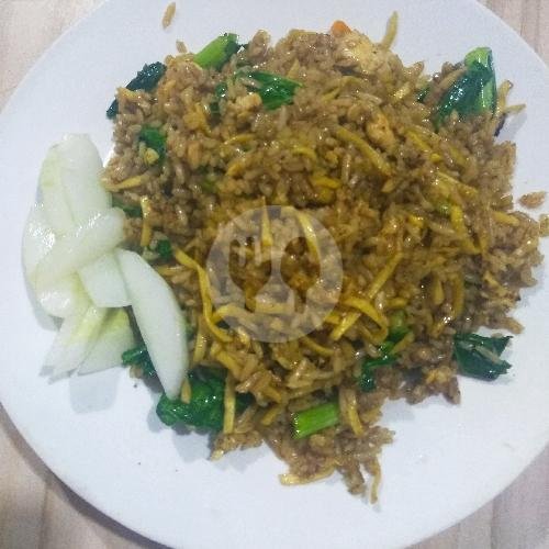 Nasi Goreng Bakso menu Warung Bakmi Lawu Podo Moro, Punggawan