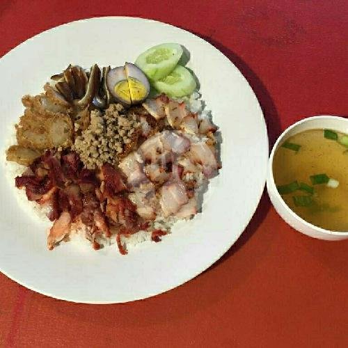 Nasi Campur Hainam Samcan menu Nasi Campur Top, Pasar Segar