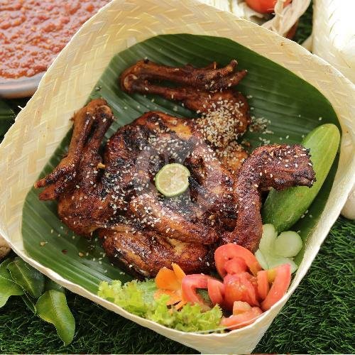 Ayam KAMPUNG Bakar Taliwang/ekor menu Ayam Taliwang Mbok Sutil, Manggarai