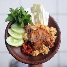 Ayam Krispy + Lalapan + Sambel menu Pecel Lele & Ayam Goreng 