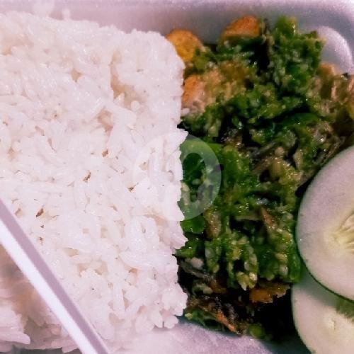 3 Gelas Es Teh/Teh Panas Cup Xl menu DeLuna Ayam Geprek Prawirodirjan, Barat Masjid Fathul Ihsan