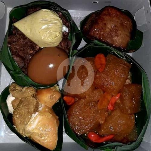 Gudeg Komplit (Box) menu Gudeg Bu Ratmi, Klojen