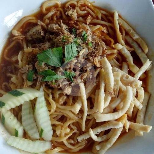 Level Sarjana menu Mie Dinamit, Kediri