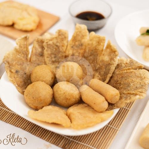 1 Kapal Selam GRATIS 1 Adaan menu Pempek Ny. Kleta, Bukit Duri