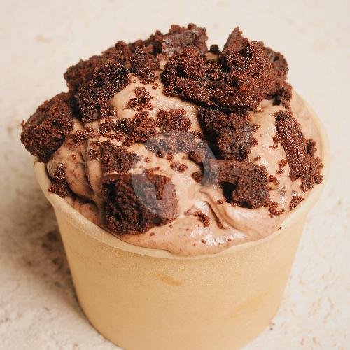 Mixed Box Bronie (Basic Bronie) menu Fudgybro At Pasar Tunjungan, Embong Malang