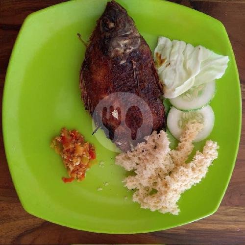 Pepes Nila menu Ayam Bakar Ayem Tentrem Pak Di, Laweyan