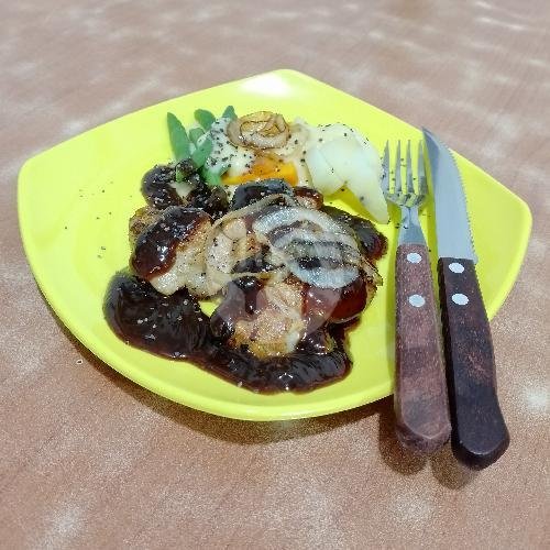 Steak Ayam Sambal Bali menu Dapur Mbo Genduk