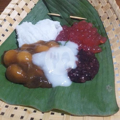 Lumpia Goreng menu Rujak Cingur Esberg, Dau