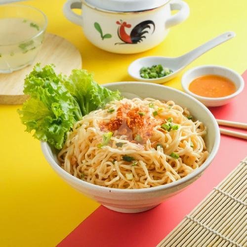Mie Ayam Jakarta Asli Tidar: Surga Mie Legendaris di Surabaya
