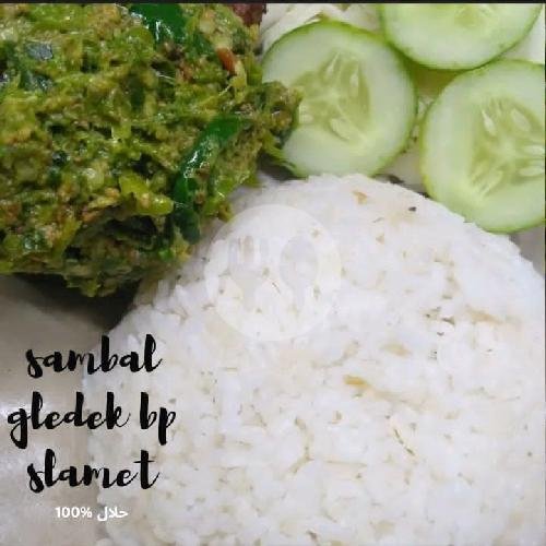 Review Warung Ayam Sambal Gledek & Bakso Bapak Slamet: Pengalaman Makan yang Memuaskan di Larangan