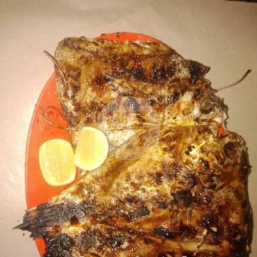 Ikan Ayam Ayam menu Ikan Bakar Genteng Bang Jaja, Genteng