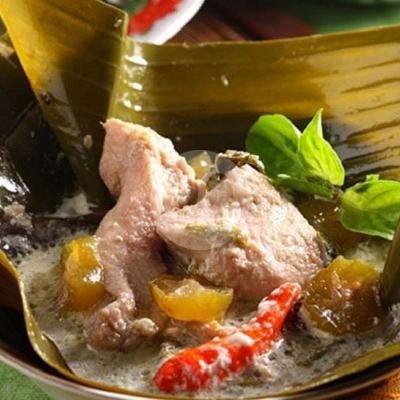 Garang Asem Daging menu Soto Ayam Bangkok, Soreang