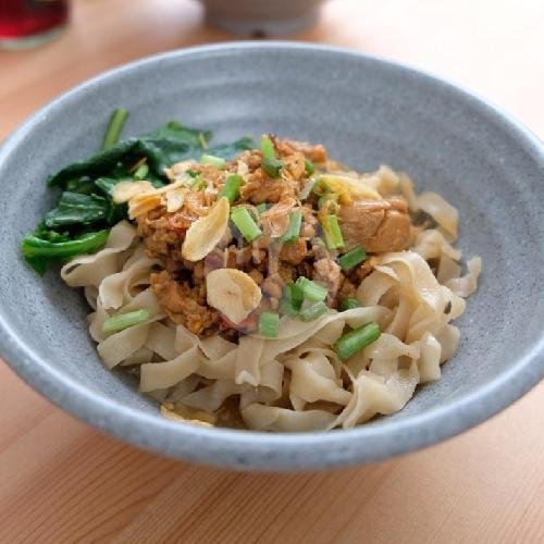 Bakmi Lebar menu Kedai Tujupulu