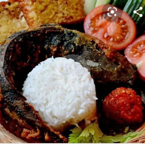 Paket  Bebek Bakar menu Warung Makan Ikan Bakar Wijaya, Limbangan Wetan