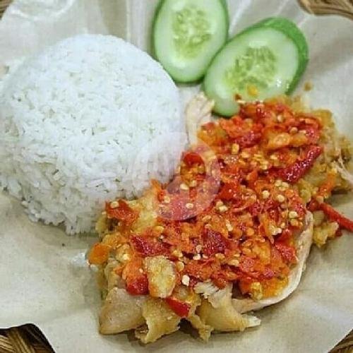 Nasi Ayam Geprek menu Angkringan Lesehan Barokah, Gampengrejo