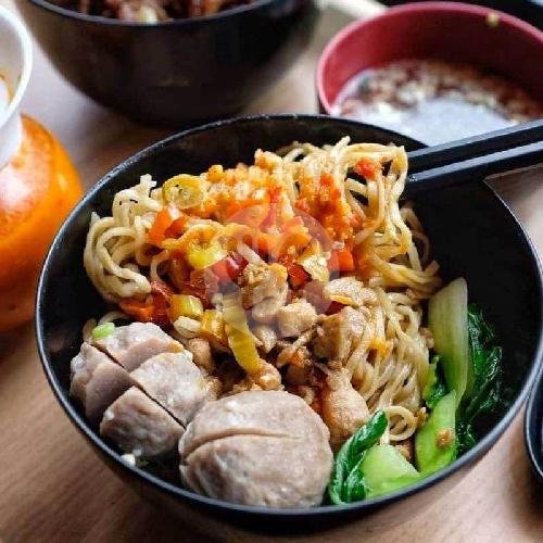 Mie Ayam Pangsit menu Kedai Bakmie Ayam Wiyin, Sawah Besar