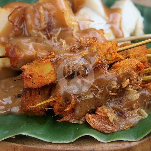 Sate Padang 10tusuk + Lontong menu Sate Padang Pariaman Yakin Rancabolang