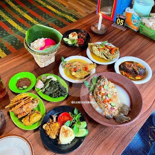 Bakar Ikan Etong menu Warung Cobek Sumoreang