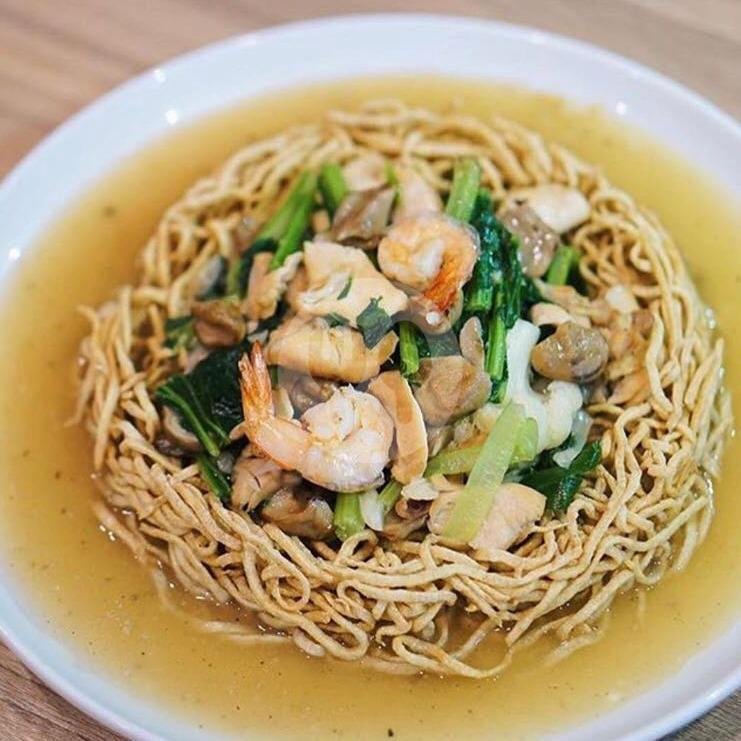 Review Restoran Sendok Bebek Atmodirono: Pengalaman Kuliner Asia yang Menarik di Semarang