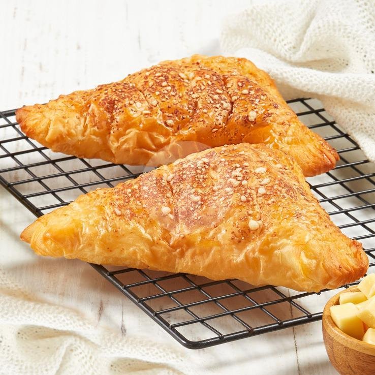 Salted Egg Lava Croissant menu Blacklisted, Puri Indah Mall