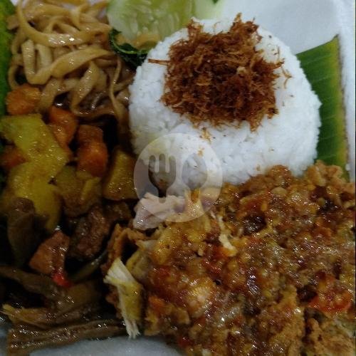 Nasi Campur Babat Usus menu Anglo Solo, Sooko