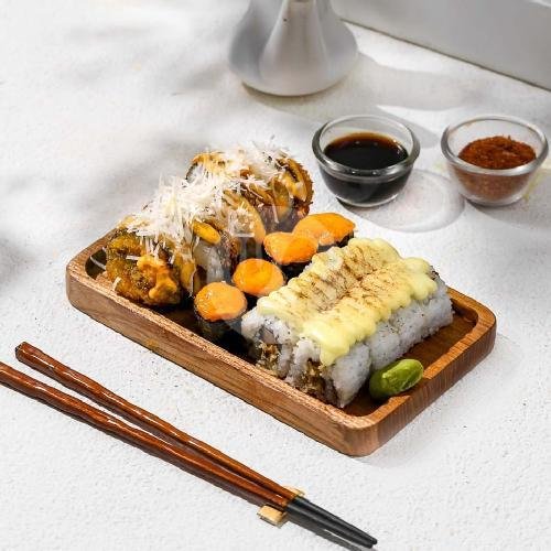 Paket BBM (Benar Benar Maknyus) menu Sushi Boy, Mangga Besar