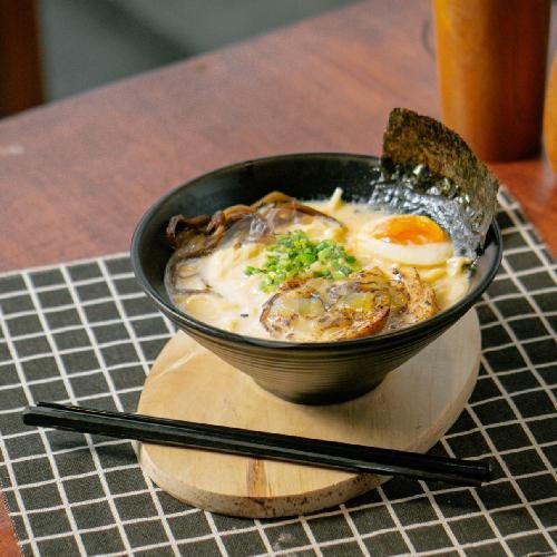 Shoyu Ramen menu Maramu Ramen, Mastrip