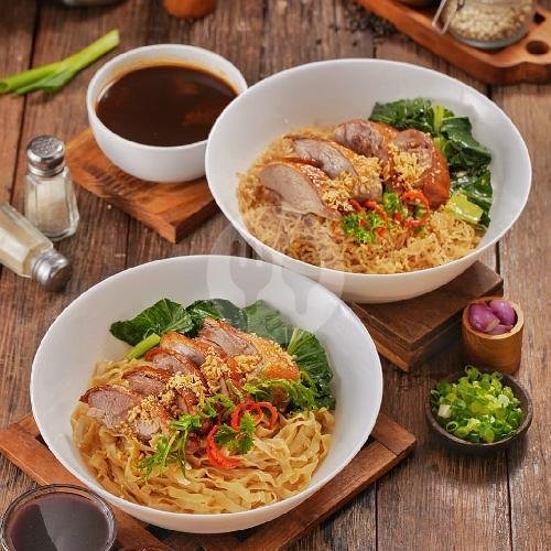 Bakmie Medellin menu Duck Dealer, Pancoran