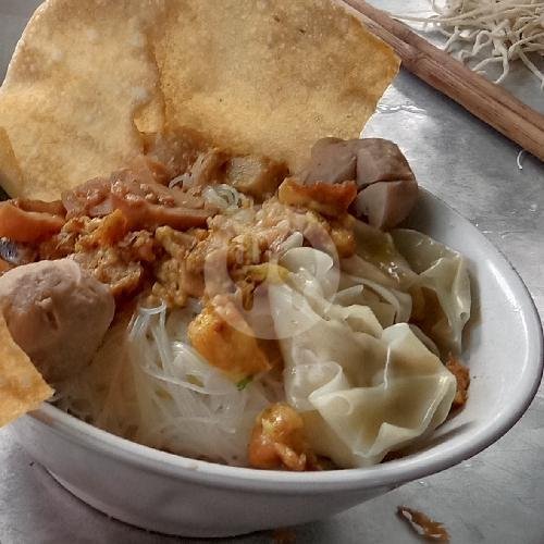 Kwetiau Biasa menu Mi Ayam Marem