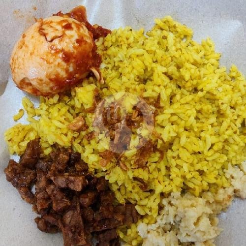 Nasi Kuning Komplit Telur Bulat (terkenal Sejak 2010) menu Nasi Kuning Sikembar, Pangeran Kejaksan