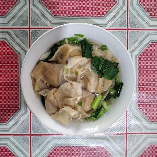 Pangsit Kuah menu Bakmi Ayam Fredy