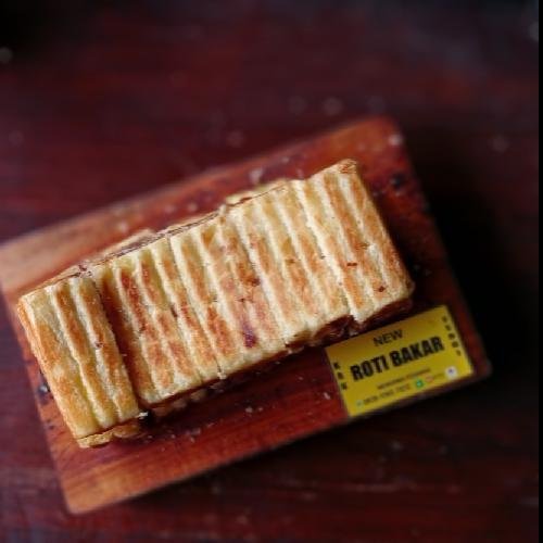 Separo Roti Bakar Strawberry (M) menu Roti Bakar Kak Ferdi, Depok