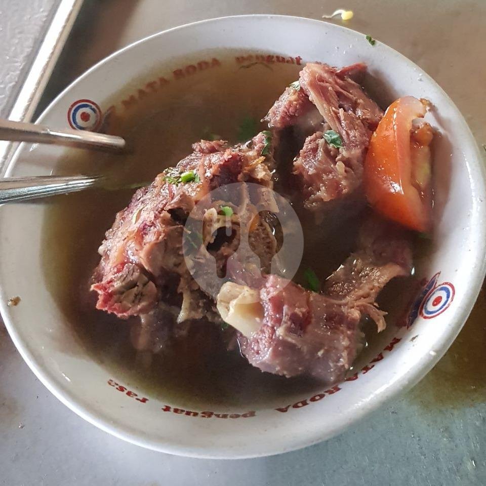 Sop Buntut menu Soto Pak Sholeh, Jalan Solo