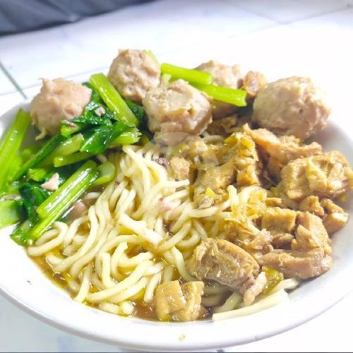Es Teh menu Bakso Jumbo Bledoss, Mayangan