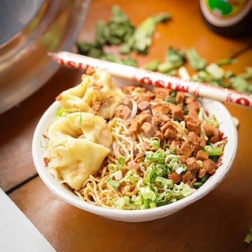 Mie (Bakmi) Ayam Pangsit menu Mie Ayam Garuda Cideng