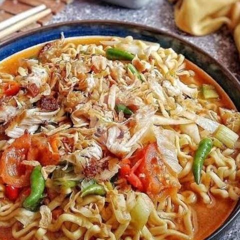 Kwetiau goreng original menu Mie Kocok Mang Ade Lembang
