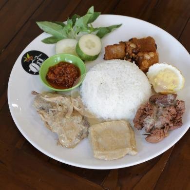 Nasi Pecel Ayam Goreng Dada/paha menu Kedai Ori, Ruko San Antonio