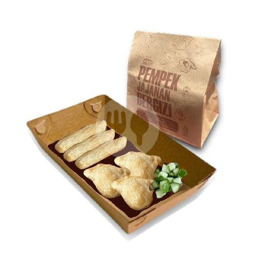 3 Kulit + 3 Adaan menu Pempek Yuk Titi, Condongcatur