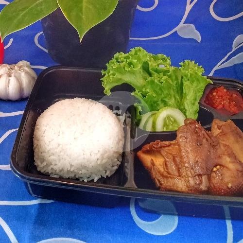 Udang Sate menu Sayur Asem Mpok Ella, Larangan