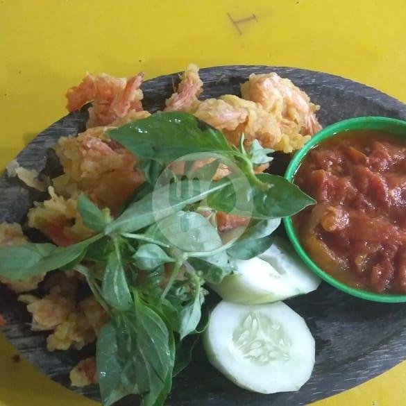 Lele + Tempe + Nasi menu Warung Bu Nur, Klojen