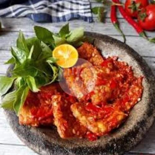 Telur Geprek Rakyat menu Geprek Rakyat, Sukolilo